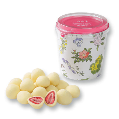 WHITE CHOCOLATE STRAWBERRIES